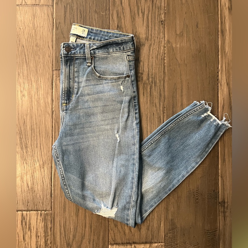 Abercrombie & Fitch Ankle Jean High Rise Denim Sz. 28/6R Curve Love